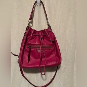 🌸✨ Coach Daisy Drawstring Leather Bucket Bag – Bright Magenta Pink ✨🌸